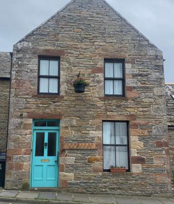 St. Margaret's Hope House | Cobblers Cottage