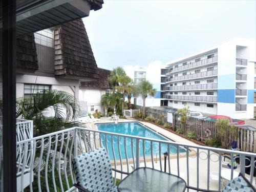 Avon By The Sea Apartment | Cocoa Beach - Oceanfront - Steps to the Pier and Ocean