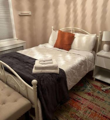 University Heights House | Cocoa Breeze Nook Suite