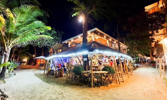 Manoc-Manoc Hotel | Cocoloco Beach Resort