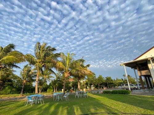 Daguang Bed & Breakfast | Coconutpalm Home