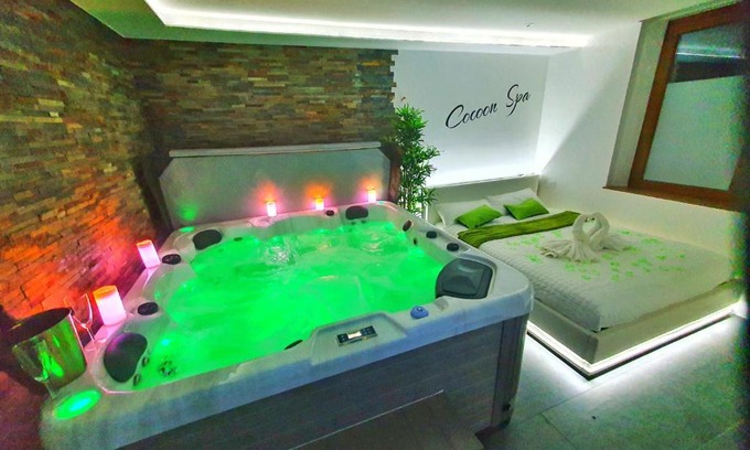 Holtzwihr Apartment | COCOON SPA-4 Pers-Jacuzzi-Parking-Jardin-Clim-Colmar