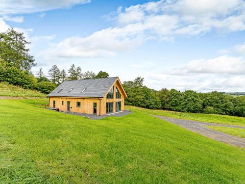 Carno House | Coed Y Pentre