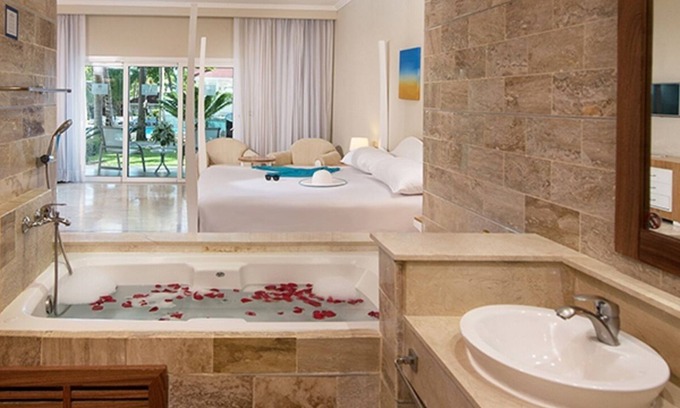 Cofresi Resort | COFRESI PALM BEACH & SPA RESORT - PUERTO PLATA, SYNAGOGUE ON PROPERTY