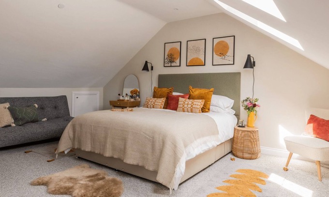 Adamsdown Apartment | Cohost Partners Chic 1BR in Roath with Free WiFi
