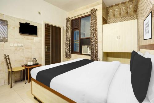 Jammu Hotel | Collection O Jammu Near Ragunath Bazaar