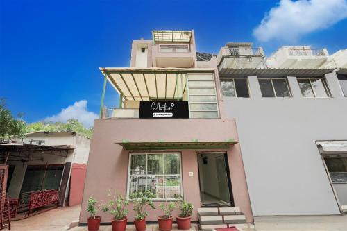Gandhinagar Hotel | Collection O Sachivalaya Metro Station Gandhinagar Formerly Hotel Ghunghat Inn