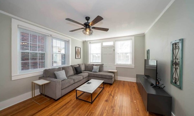 Ghent Apartment | Colley Manor - York Suite