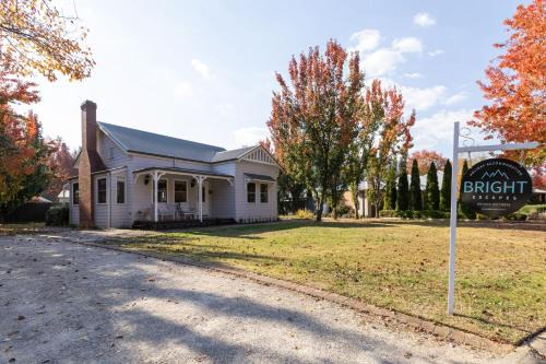 Bright House | Collins Cottage - Luxury Accommodation