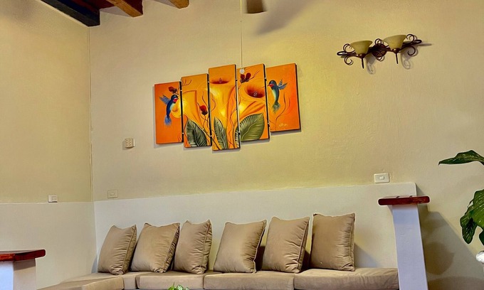 Manga House | COLONIAL HOUSE IN THE HISTORICAL CENTER OF CARTAGENA AND 10 MINUTES FROM THE BEACHES!