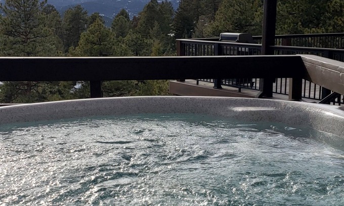 Evergreen House | Colorado Dream Vacation!5 min to Lake House!Next to nothing,close to everything!