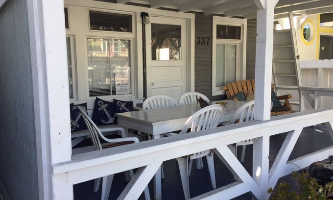 Avalon Cottage | Colorful and Quaint!