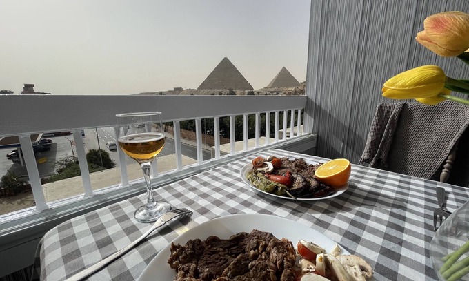 Al Haram Apartment | Colorful Pyramid Home