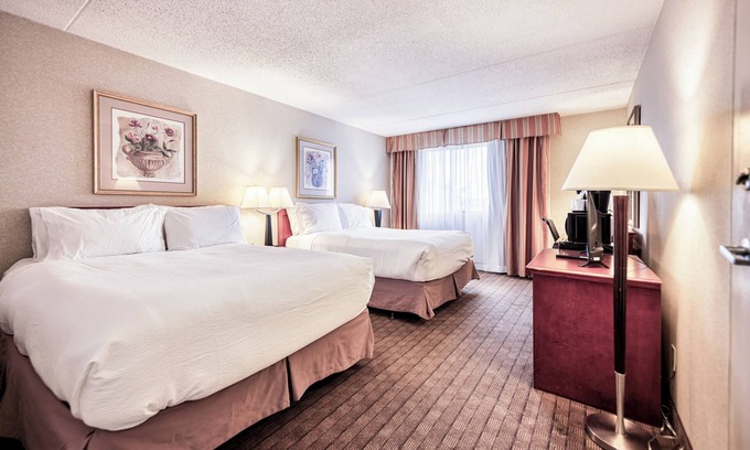Southeast Calgary Hotel | Comfort for Everyone at Amenida Residences : Spacious Two-Bed Rooms Await!