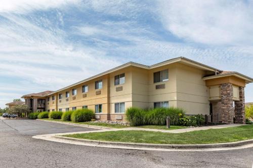 Okemos Hotel | Comfort Inn Okemos - East Lansing