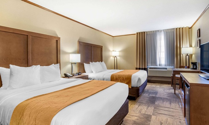Sedalia Hotel | Comfort Inn Sedalia Station
