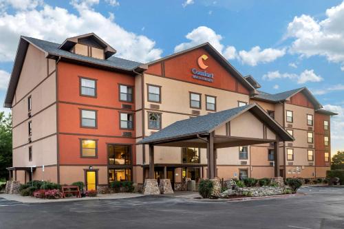 Branson Hotel | Comfort Inn & Suites Branson Meadows
