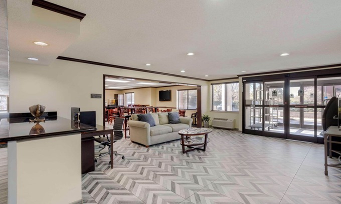 Brentwood Hotel | Comfort Inn & Suites Brentwood - Nashville