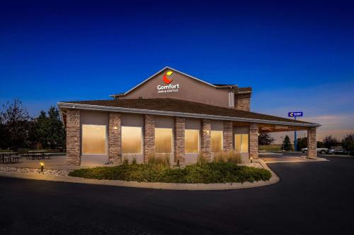 Laramie Hotel | Comfort Inn & Suites Near University of Wyoming