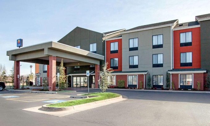 Norman Hotel | Comfort Inn & Suites Norman near University