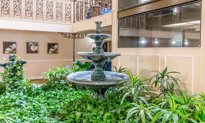 Savannah Hotel | Comfort Inn