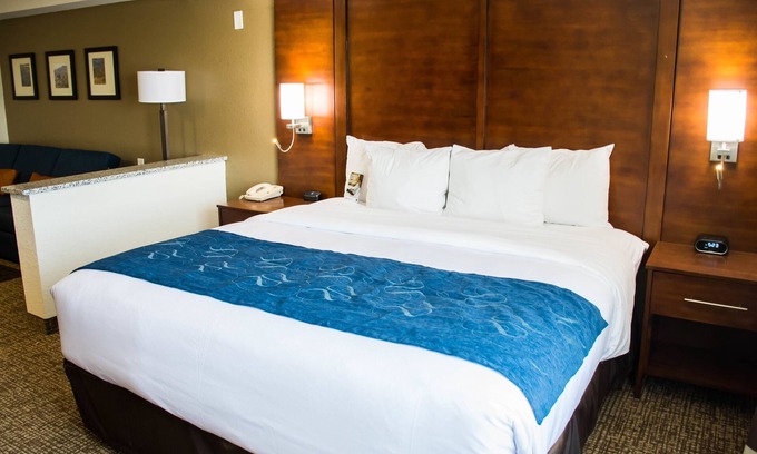 Biggs Field Hotel | Comfort Suites El Paso Airport