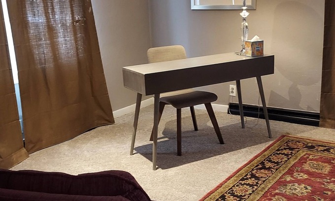 Central City Apartment | Comfortable 1 Bedroom Apartment in Heart of Central City