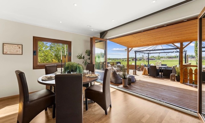 As Municipality House | Comfortable 3-bedroom house with many free parking, garage and great views.