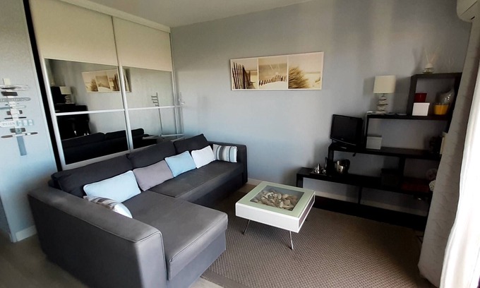 Mimizan-Plage Apartment | Comfortable 35 m2 apartment overlooking the village