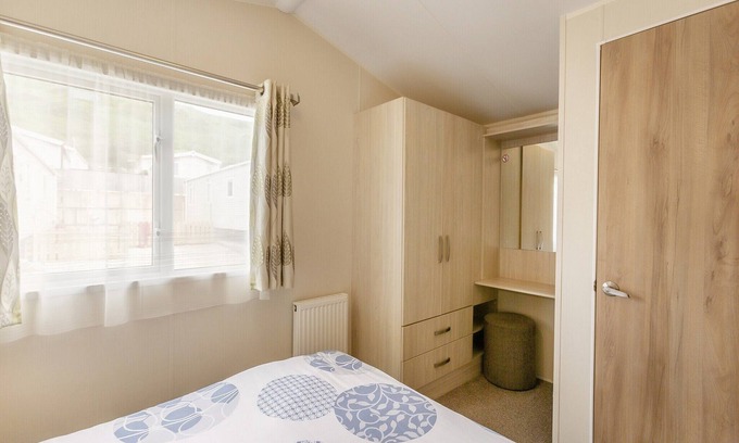 Bridport House | Comfortable and modern 12ft-wide caravan.