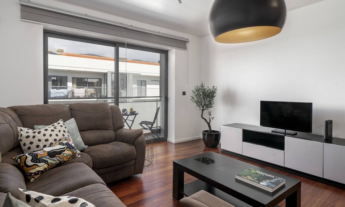 Sao Martinho Apartment | Comfortable and near Funchal - Barreiros IV