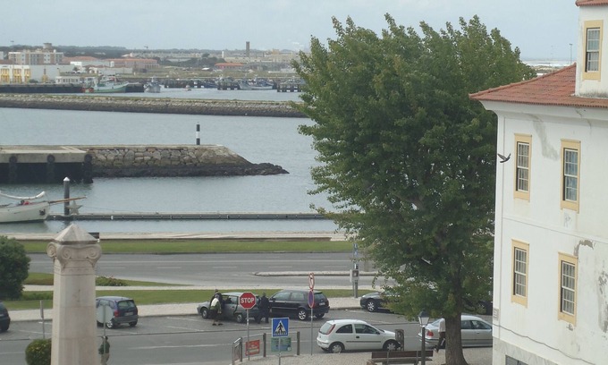 Figueira da Foz Apartment | Comfortable and cozy apartment with river view