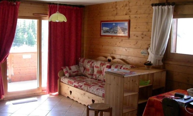 Le Grand-Bornand Apartment | Comfortable apartment facing the slopes