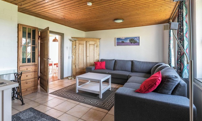 Kaiserin-Auguste-Viktoria-Koog Apartment | Comfortable Apartment “Deichgraf 2” close to the Sea with Wi-Fi