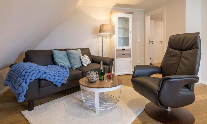 Burgstaaken Apartment | Comfortable apartment on the inland lake with exceptional lake view and terrace