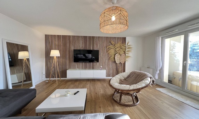 Lalande-Grand Selve Apartment | Comfortable apartment in Launaguet