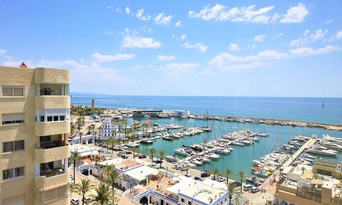 Estepona Apartment | Comfortable apartment with seaview and air con, Seafront Estepona port near bars and restaurants