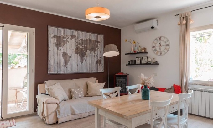 Budoni Apartment | Comfortable apartment in the center of the country