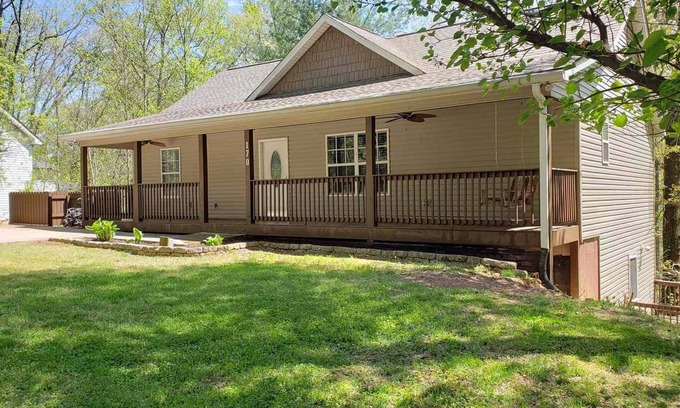 Clayton House | Comfortable In-Town Stay - Clayton, GA