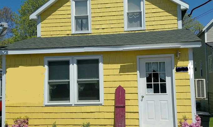 Millinocket House | Comfortable lodging near downtown