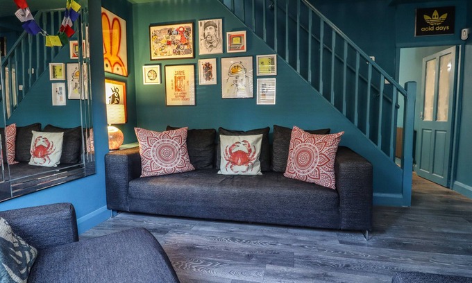 Margate Cottage | COMFORTABLE MARGATE HOME, pet friendly, with a garden in Margate