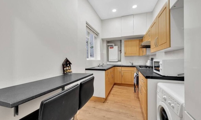 Springfield Apartment | Comfortable Oasis: Relaxing 1BR in Good Location