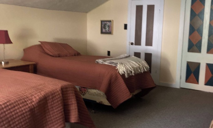 Geneseo House | Comfortable three-bedroom house located in historic, charming Geneseo.