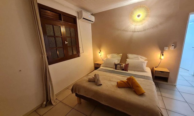 Riviere-Pilote Villa | Comfortable villa in Martinique, Jacuzzi, nearby beaches & secure parking