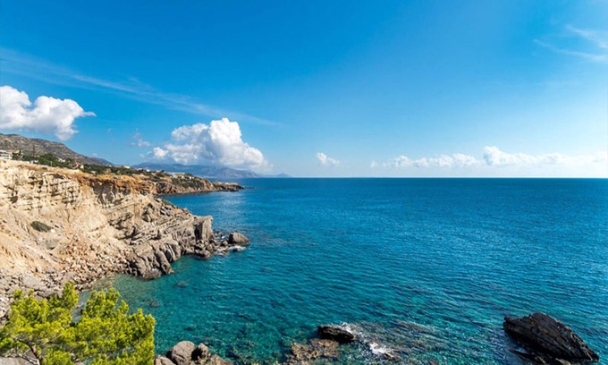 Achlia Villa | comfortable villa beach walk on direct sea views, quiet, 4 + 1people