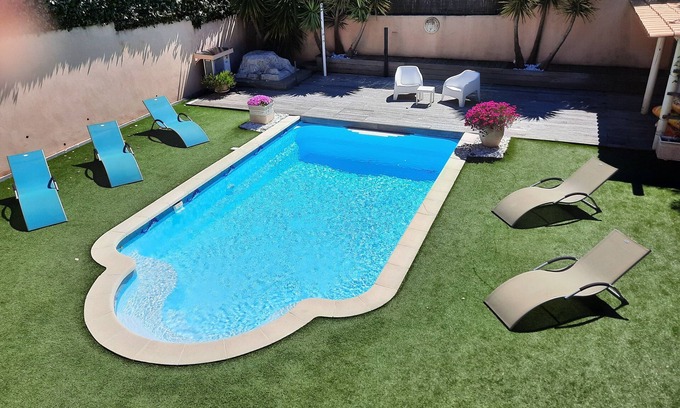 Saint-Aygulf Villa | Comfortable villa with heated pool and air conditioning, near the sea, St Aygulf