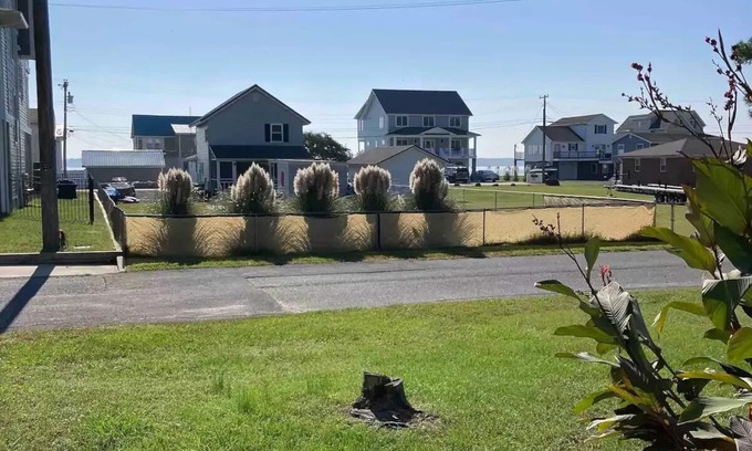 Millsboro House | Comfy 3-Bedroom Near The Beach With A Pool & Grill