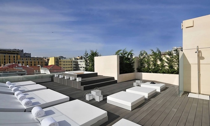 Santo Antonio Hotel | Comfy and Modern Unit w/Full Kitchen at Altis Prime! Onsite Jacuzzi, Sundeck!