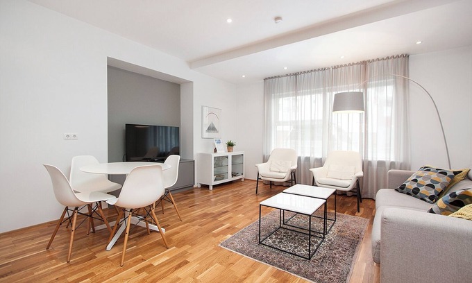 Vesturbær Apartment | Comfy Central Apartment