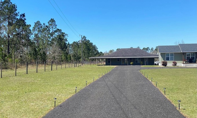Stockton House | Comfy Countryside Guest House in Naylor
